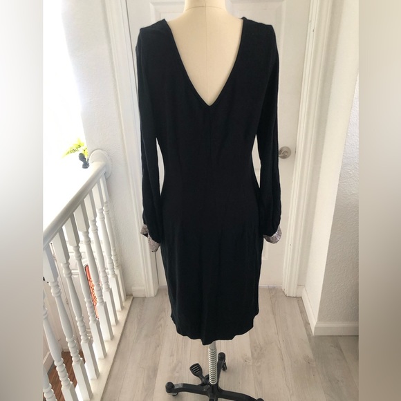 Black long sleeves Midi dress. - Picture 3 of 12